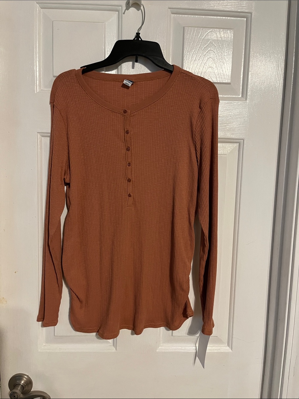Old Navy Maternity Rust Ribbed Henley Long-Sleeve Top
